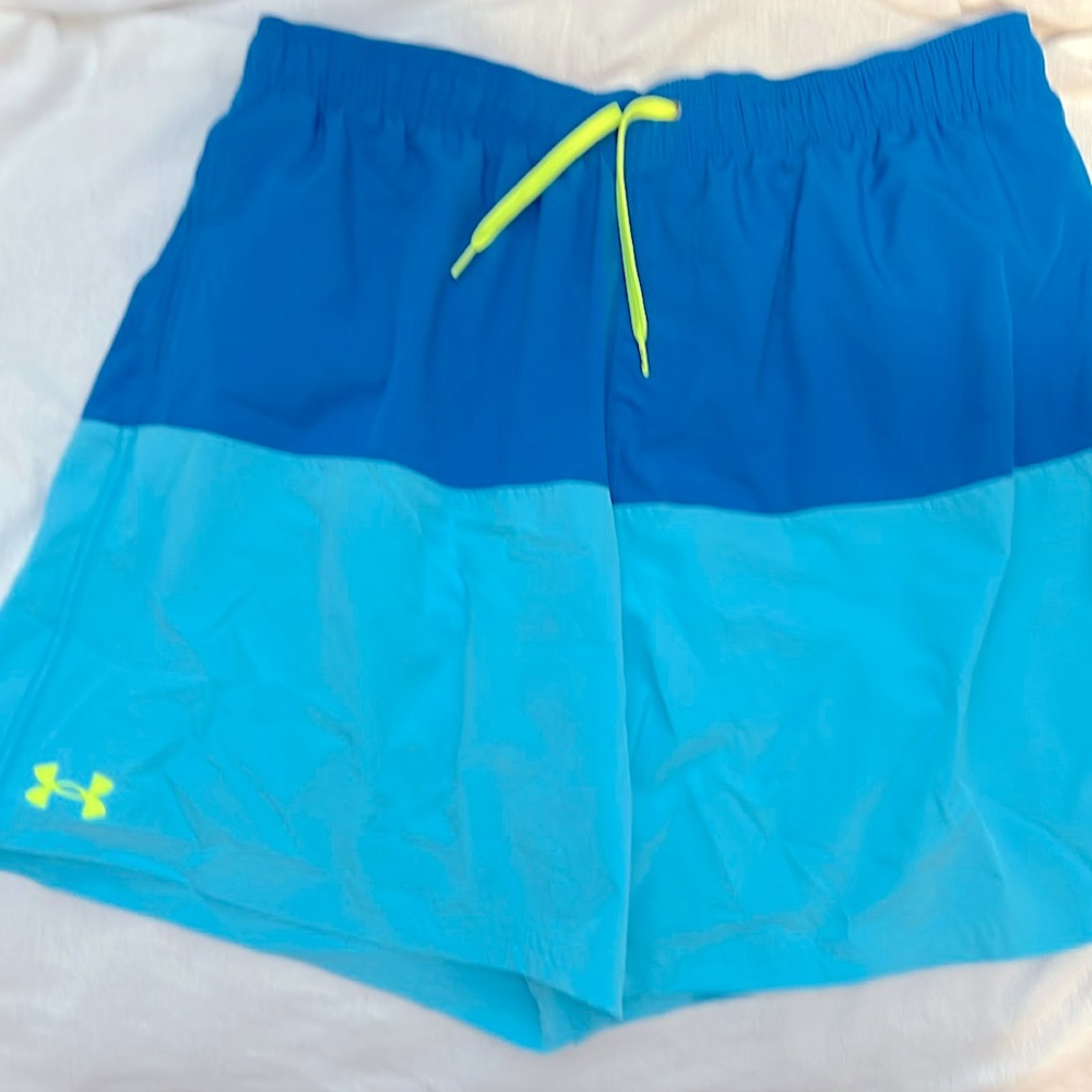 Men’s under armour swim trunks. Size XL